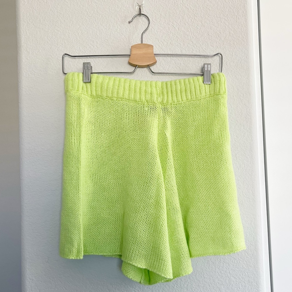 NWT WeWoreWhat Womens Neon Green Knit Sweater Shorts - Picture 3 of 5